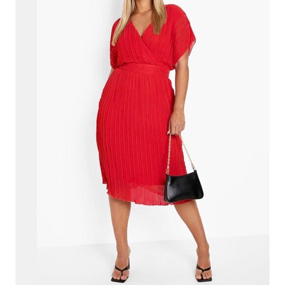 Boohoo NWT Red Pleated V-Neck Cocktail Dress Size 12 - Picture 2 of 9